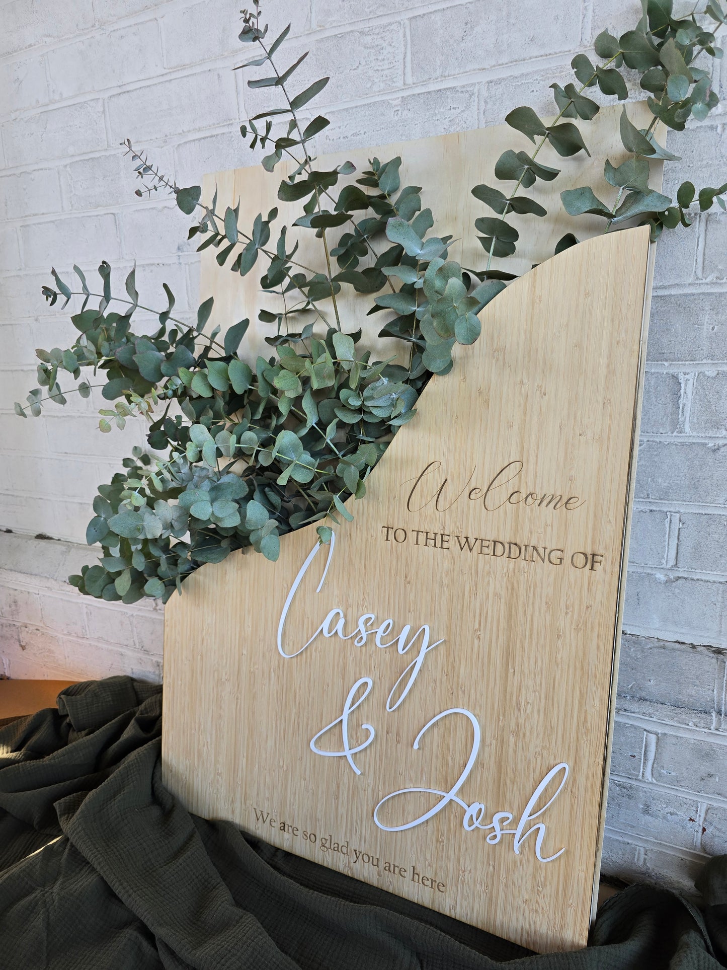 Box Welcome Sign