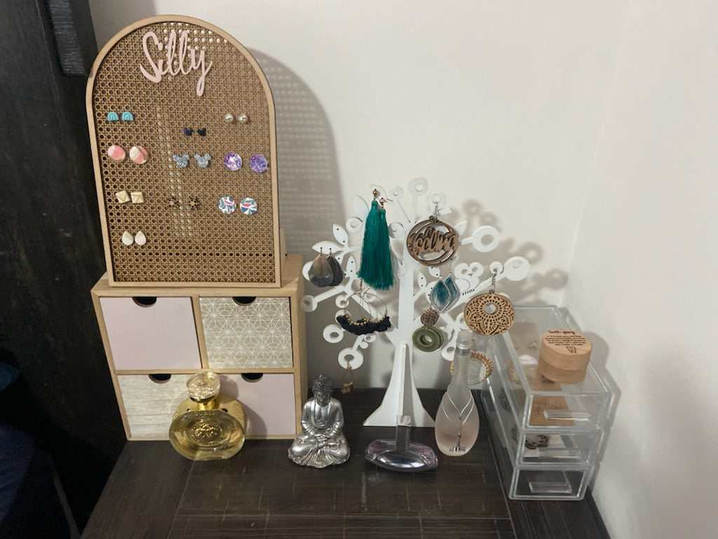 Rattan Earring Stand