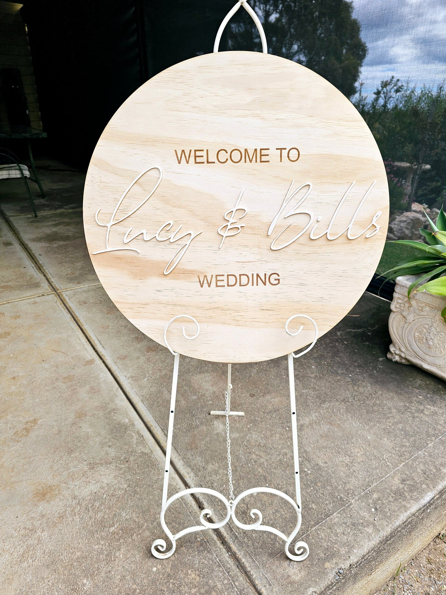Round Timber Special Occasion Signs