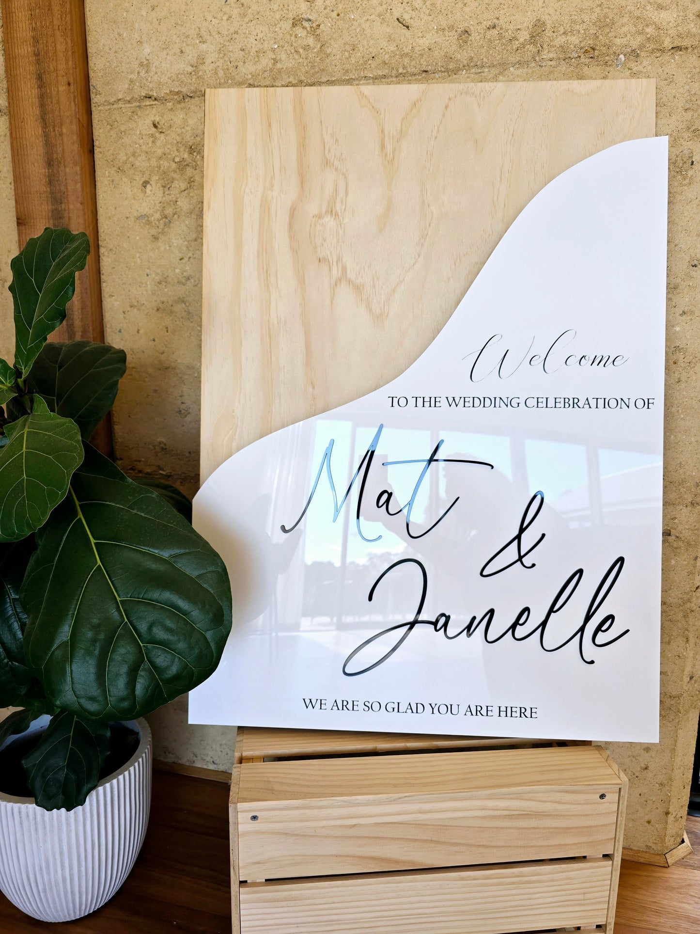 Box Welcome Sign